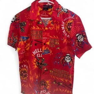 Stranger Things Hellfire Club Print Button Up Cotton Shirt NWOT Mens Size Small